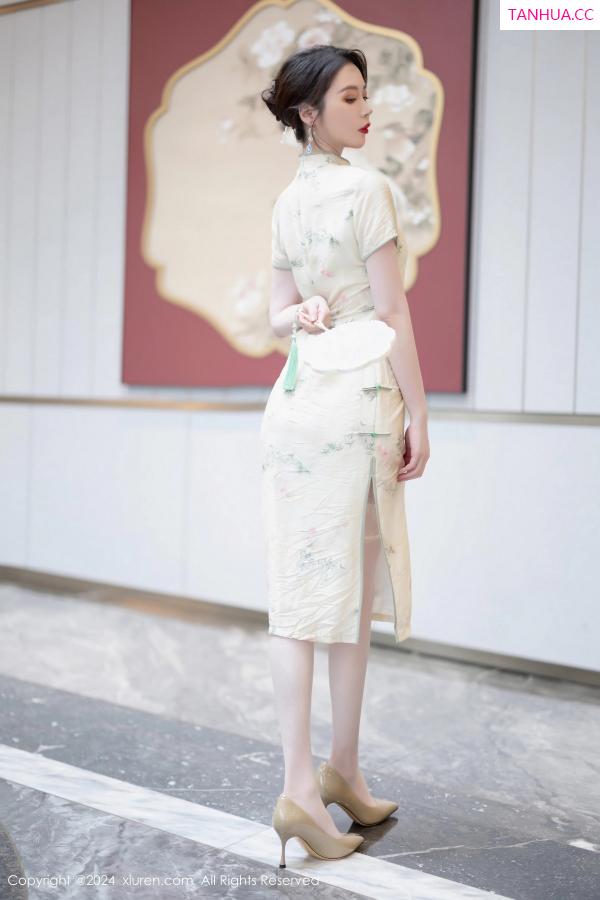 梦心玥  [XiuRen]高清写真图 2024.05.07 No.8497 梦心玥 丝袜美腿第4张图片